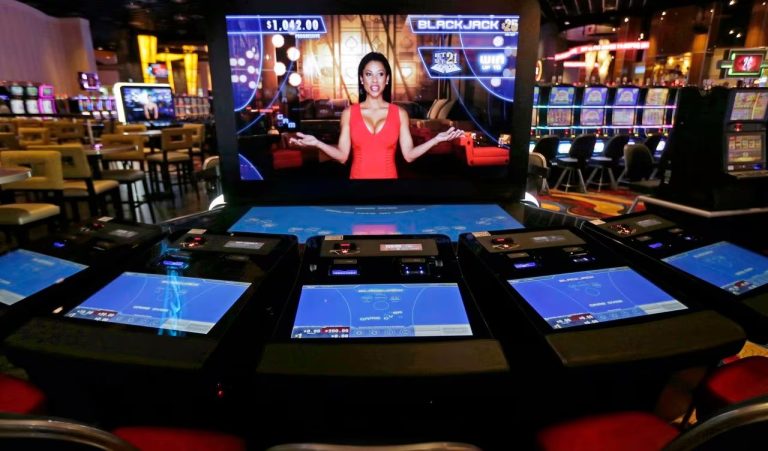 GemDisco: What Are Live Dealer Slots and Should You Play Them?